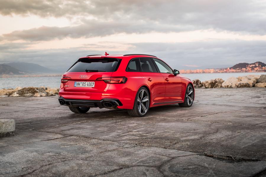  Audi RS4 Avant (B9) 2017 года  (WW) (фото 51 из 57)